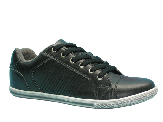 Des marques de chaussures et des chaussures pour hommes, taille 40-45.
