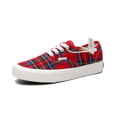 Chaussures de toile bas-toit Printemps/Été/Hiver Chaussures de patin à roulettes isolées pour les étudiants