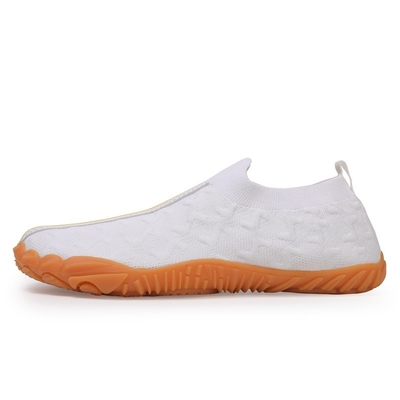 Des chaussures de haute qualité pour la pêche et les activités de plein air, légères, durables et confortables, parfaites pour la rivière.