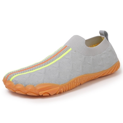 Des chaussures de haute qualité pour la pêche et les activités de plein air, légères, durables et confortables, parfaites pour la rivière.