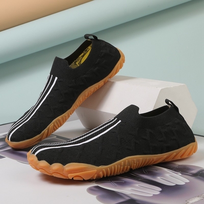 Des chaussures de haute qualité pour la pêche et les activités de plein air, légères, durables et confortables, parfaites pour la rivière.