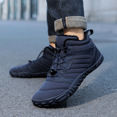 Chaussures de neige de plein air pour hommes et femmes Nouveau style Conception hivernale transfrontalière Anti-dérapant imperméable à l'eau en laine chaude en coton