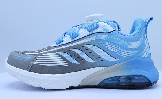 Des chaussures pour enfants élégantes et personnalisables avec des lumières intégrées