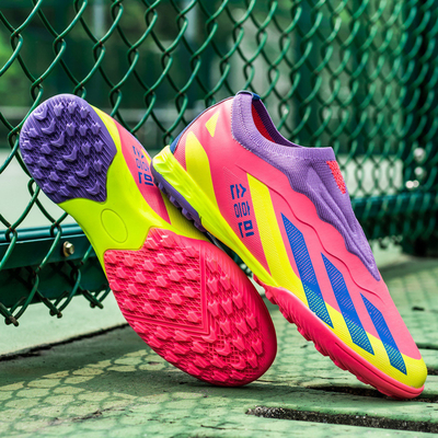 Chaussures de football AG polyvalentes pour gazon artificiel et gazon naturel