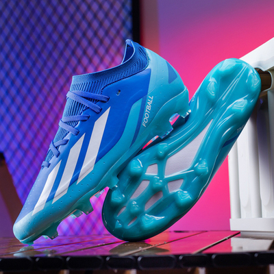Chaussures de football bas de gamme pour les étudiants avec des épingles longues et courtes design unique chaussures d'entraînement de compétition de gazon artificiel
