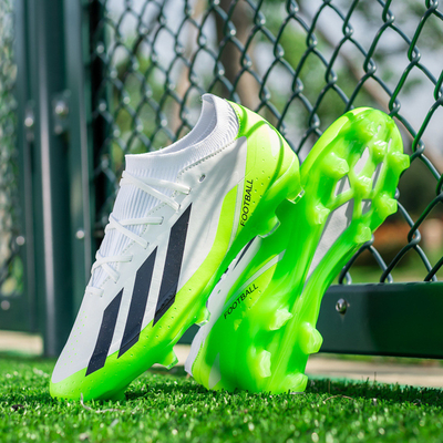 Chaussures de football bas de gamme pour les étudiants avec des épingles longues et courtes design unique chaussures d'entraînement de compétition de gazon artificiel