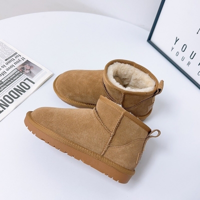 Bottes de neige en cuir de vache en hiver en plus de velours Bottes courtes en cuir authentique étanches à l'eau et antidérapantes chaussures de coton chaudes pour enfants