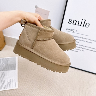 Bottes de neige en cuir de vache en hiver en plus de velours Bottes courtes en cuir authentique étanches à l'eau et antidérapantes chaussures de coton chaudes pour enfants