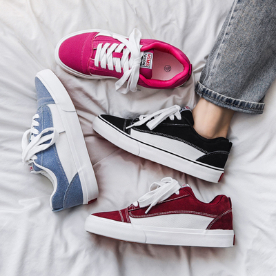 Chaussures de toile Hommes et femmes 2024 Été Nouveau étudiant Coréen Couple Sports Casual Chaussures de rue Shooting Board Chaussures en gros