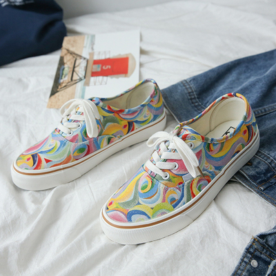 2024 Printemps automne Nouveaux baskets à bas dessus chaussures à la mode polyvalent couple chaussures décontractées chaussures d'étudiant chaussures de toile chaussures d'homme