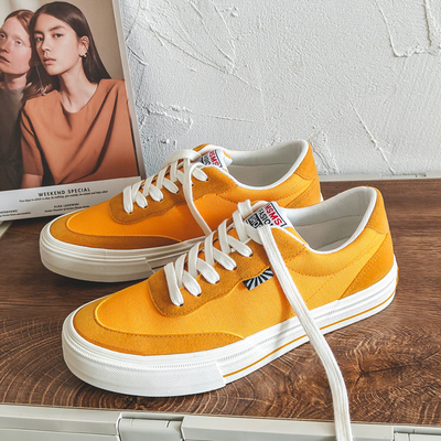 2024 Printemps Nouveau Couple Souliers de toile respirante Chaussures d'homme toutes matches Chaussures blanches à la mode Chaussures décontractées Chaussures d'homme