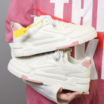 2024 Nouveau printemps chaussures de toile à semelle épaisse chaussures pour femmes toutes les matches baskets