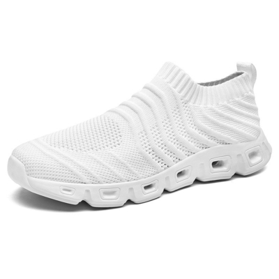 Les hommes de l'été de grande taille de sport 45 Slip-On chaussettes de conception 46 respirant haut tricoté à la mouche 47 chaussures de course