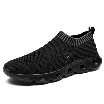 Les hommes de l'été de grande taille de sport 45 Slip-On chaussettes de conception 46 respirant haut tricoté à la mouche 47 chaussures de course