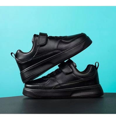 Sneakers blancs pour enfants Chaussures de patinage 2024 Anti-dérapant Chaussures noires en cuir étanches à l'eau Chaussures de sport anti-dérapant